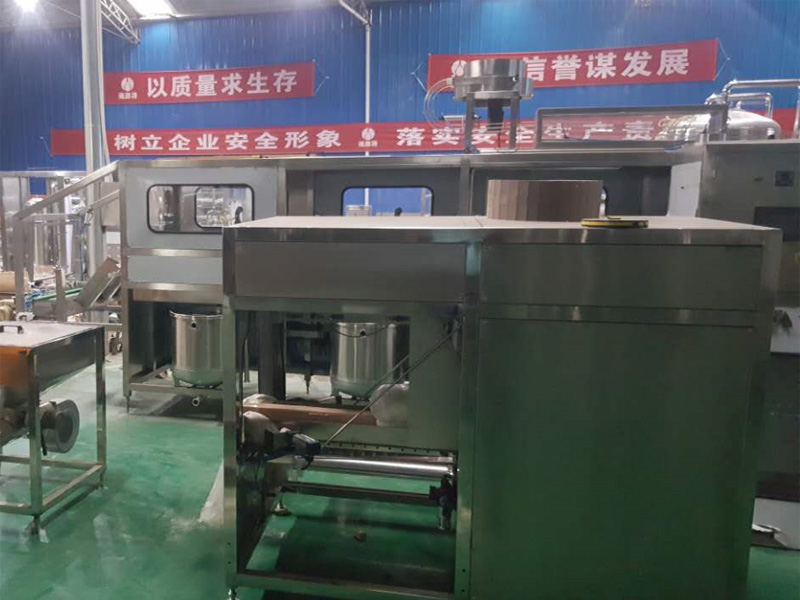 凈水設備濾芯為什么不保修？多久更換一次？